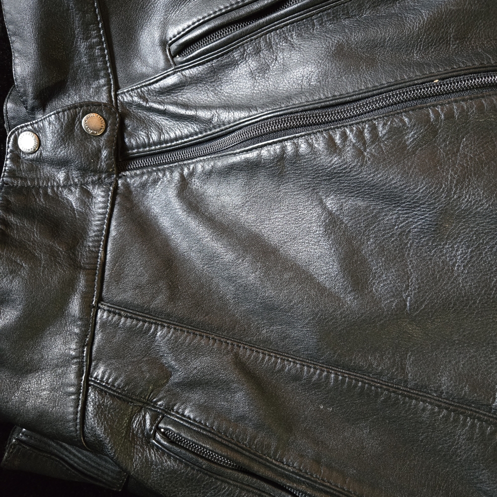 Men's Black Leather Jacket - Picture 11 of 15